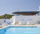 Blue Dolphin Studios & Apartment, частни квартири в града Aegina Island, Гърция